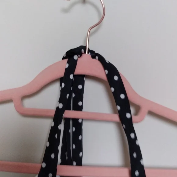 Victoria's Secret Black and White Halter Underwire Bikini Top Size 36C - Picture 4 of 10